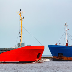 Fototapeta premium Orange cargo ship