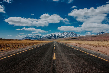 Fototapeta na wymiar Atacama road