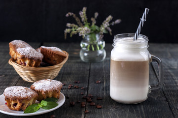 Latte with cupcakes