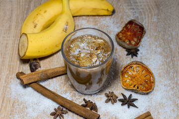 Deser bananowy z przyprawami korzennymi