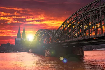 Köln in der Dämmerung © pixelschoen