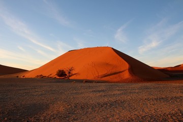 Obraz na płótnie Canvas Düne in der Namibwüste