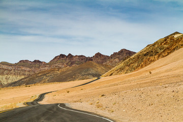 Fototapeta na wymiar The Long and Winding Road to Artist's Palette, Death Valley