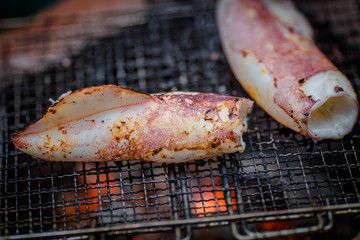 Grilled onion oven Colorful and delicious.