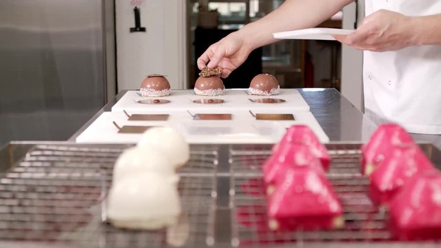 Decorating, preparing Cakes, 60 frame per second.