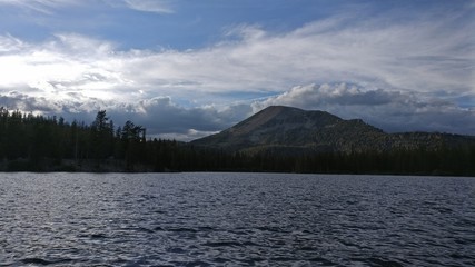 Fototapeta premium Mammoth Day Time Lake