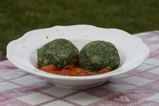 canederli alle ortiche