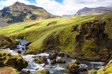Naklejka na ściany i meble península de Snaefellsnes. Escena de la mañana pintoresca y hermosa. Lugar famoso de la cascada de Kirkjufellsfoss, Islandia, Europa. 