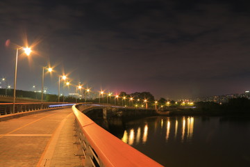 The bridge in the night