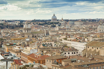 Fototapeta na wymiar Rome city in Italy. view of old buildings