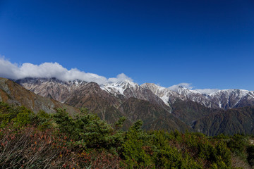 初冠雪の白馬三山