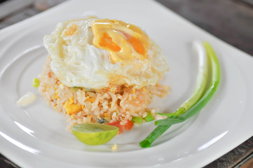 stir-fried rice with shrimp