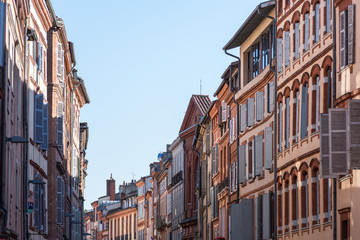 Fototapeta na wymiar Rue typique de Toulouse, Quartier Saint-Étienne