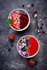 Smoothie bowls with strawberry and blueberry 