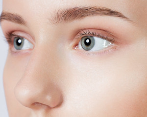 Fototapeta premium Closeup shot of woman eye with day makeup