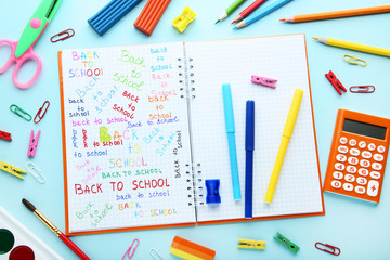 Inscriptions Back To School with school supplies