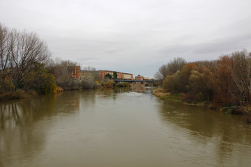 Fototapeta premium Puente de hierro, Logroño, España