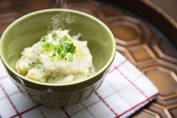 Hot mashed potatoes with chives