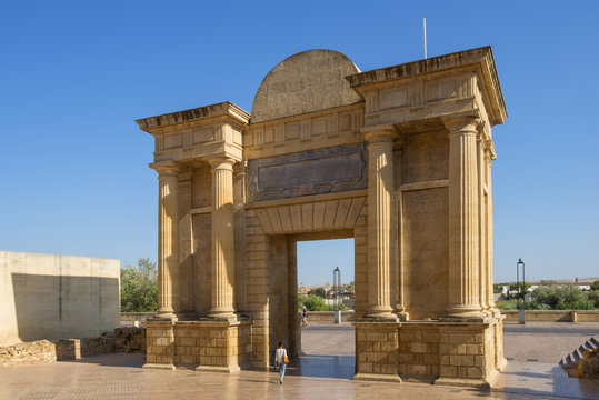 Puerta del Puente, Cordoba, Andalusia, Spain