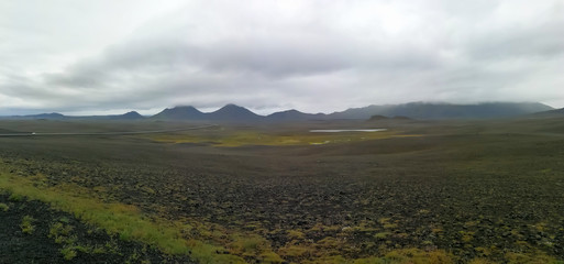 Bonita paisagem vulcânica e natural da Islândia