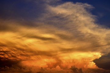Obraz na płótnie Canvas Unusual Cloud Formation in the Sky
