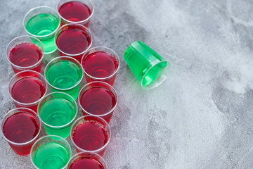 Beliebtes Partygetränk bunte Jellyshots mit Alkohol