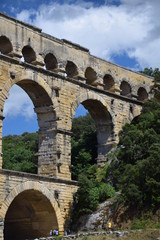 Fototapeta na wymiar The magnificent Roman aqueduct of Pont Du Gard near Nimes in Provence