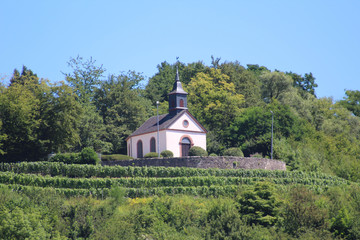 Kreuzbergkapelle in Merzig - Sicht vom Stadtpark