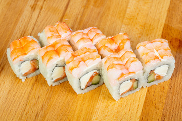 Roll with shrimp
