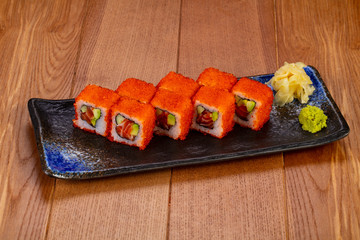 Roll California with salmon