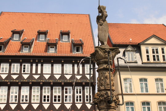 Rolndsbrunnen auf dem Historischen Markt in Hildesheim