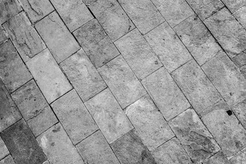 cobblestone walkway (diagonal)