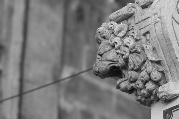 Statue tête de lion