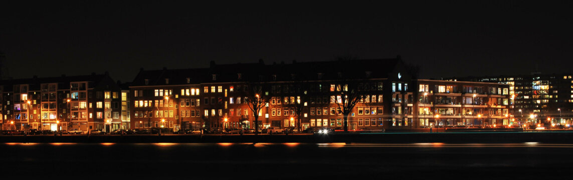 skyline rotterdam by night