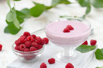 Delicious raspberry mousse in a bowl