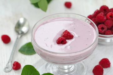 Delicious raspberry mousse in a bowl