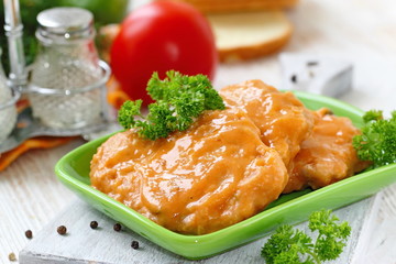 Meat stake stew with tomato sauce