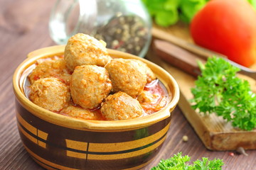 Meatballs in tomato sauce