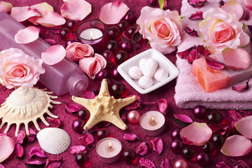 Various bath accessories