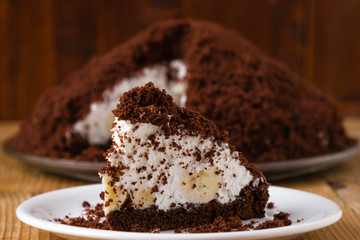 Smooth pie cake with banana and whiped cream