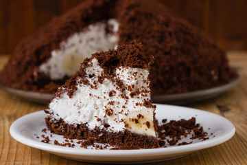 Smooth pie cake with banana and whiped cream