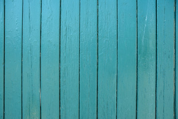 Holzbalken blau lackiert