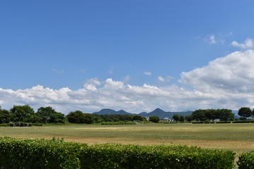 グラウンド