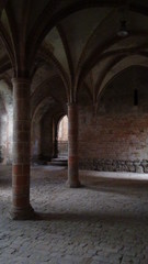 Fototapeta na wymiar Gewölbe in einem alten Kloster