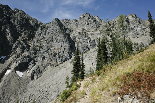 View of mountains in autumn, along the Pacific Crest Trail, near Jim Pass Pasayten Wildneress, Washington