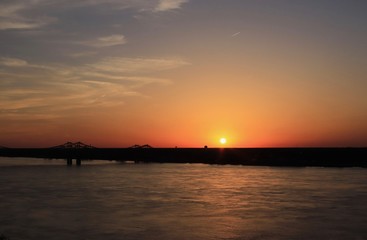 Fototapeta na wymiar Sunset over the bridge - Astoria