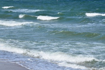 Hohe Wellen an der Ostsee