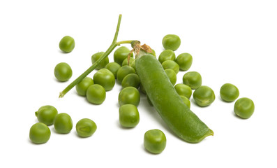 green peas isolated