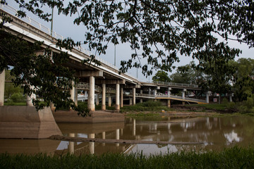 Puente como industrial 