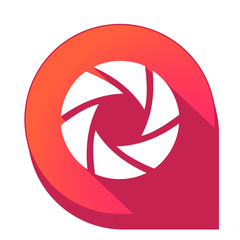 ikona z długim cieniem na tle strzałki pinezki © vempireart